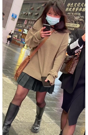 黑丝美女