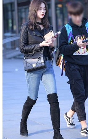 黑靴紧牛美女(20P)