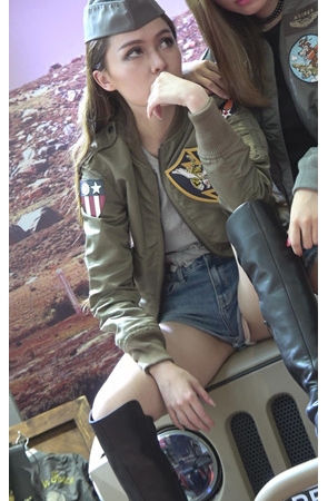 国外模特小姐姐