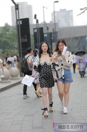 搭讪刚下班的美眉3A1299[353M]