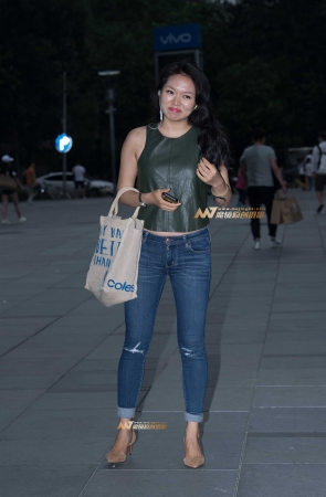 夜拍魅力大紧牛