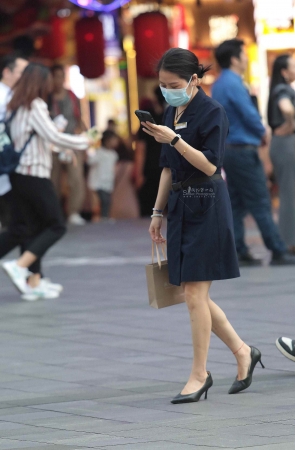 街拍高跟职业装