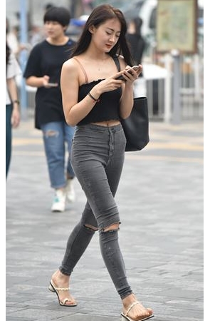 黑牛小姐姐(33P)