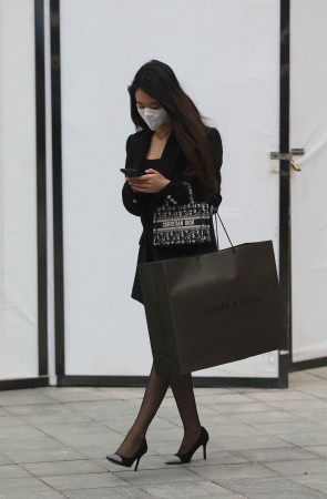 气质黑 丝高跟shaofu