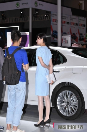 车展美女3A1282[213M]