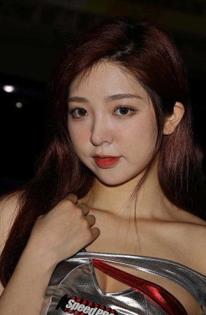 亮银色抹胸短裙制服