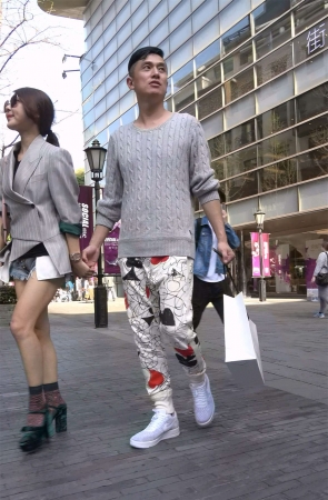 极品气质美颜美腿墨镜仙女姐姐