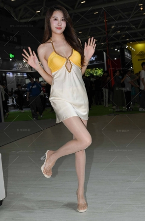 2532-22=53√鹿鹿～超薄肉丝 10P