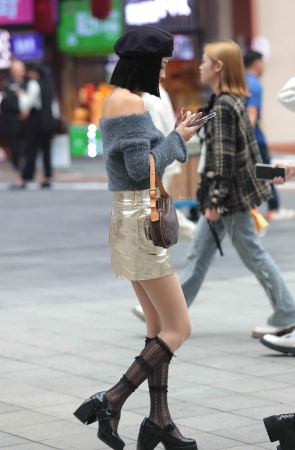 气质肉丝街拍短裙shaofu-13P