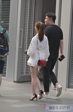 高跟美女腿好白3A673[949M]