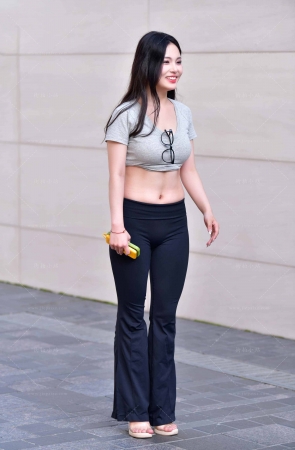 搭讪黑色长裤小姐姐 【图片➕视频】