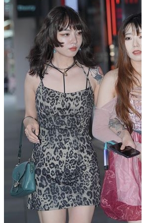 豹纹裙美女(117P)