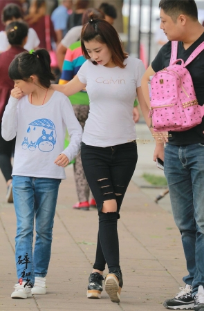 黑紧身后跨栏（请关注兰大师的前跨栏）（25P）