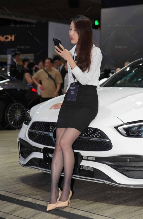 车展篇-奔驰衬衣黑丝主播110P视频4K4min 15P