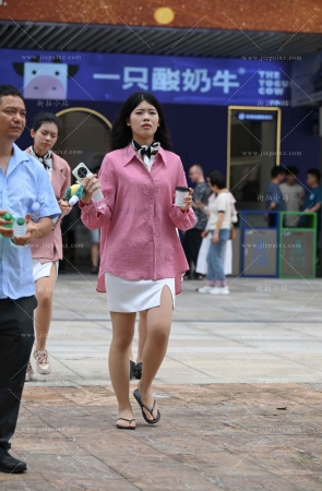 肉丝人字拖美眉 [19P]