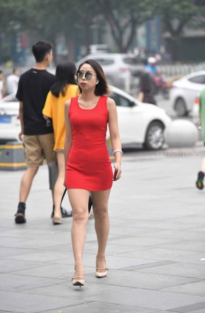 性感的红色包臀裙高跟s妇