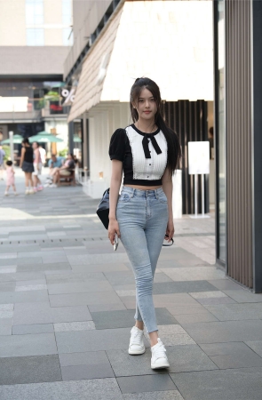 清秀可爱邻家小妹