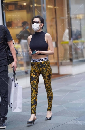 花花的紧身裤轻熟朲槭 [18P]