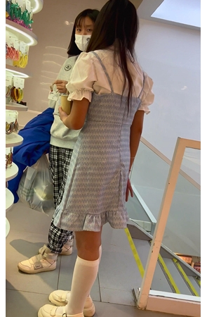 蓝裙美女