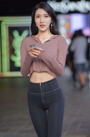 J220甜美蜜桃紧牛小姐姐