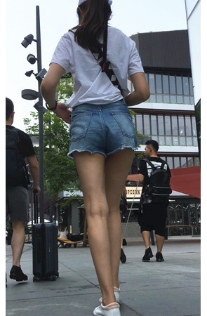 牛仔短裤