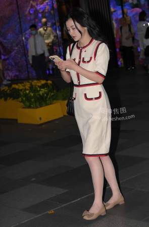 23427-7+63爱穿丝袜的女人～ 13P