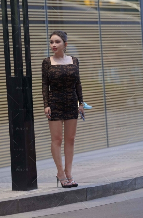 包臀紧身超短裙性感~