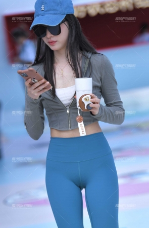 喜欢醇香咖啡的小姐姐