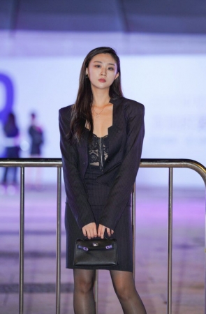 魅力通勤风 [124P2V-2.32GB]