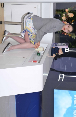 SH25-124-66√迷人的二郎腿海航空姐-套图➕8k视频