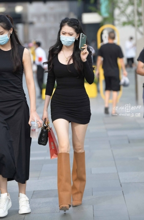 2284-5+107高挑长靴美女 18P