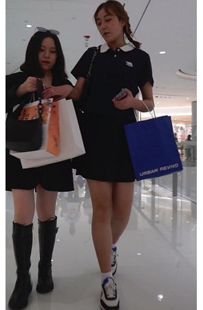 黑裙美女