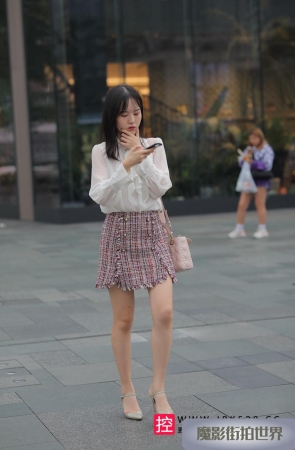 好美的小姐姐有点高冷3A3585[184M]