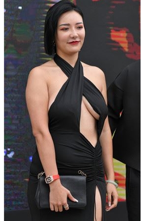 大方的豪放美女(68P)