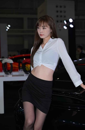 衬衫短裙黑丝 [44P-856MB] 