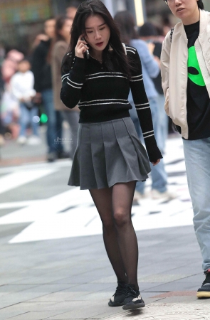 街拍黑丝少妇-13p