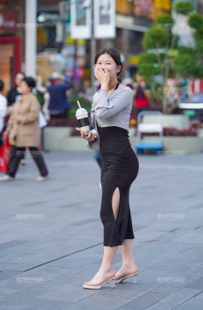 小妹这臀有些出众