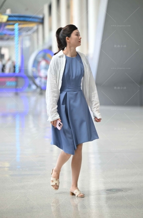 蓝裙肉丝素人礼仪 [19P]