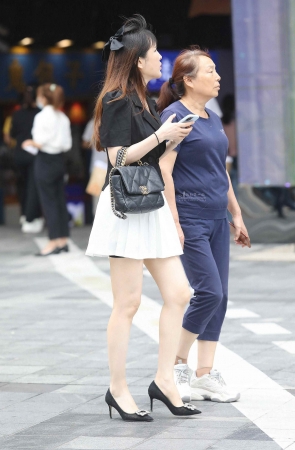 街拍短裙高跟shaofu