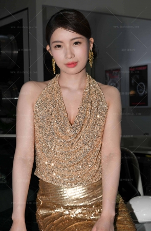 2532-42=53√俩车模，喜欢哪个 7P