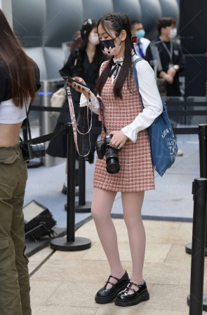 小妹子丝袜穿搭 240506-9-42 15P