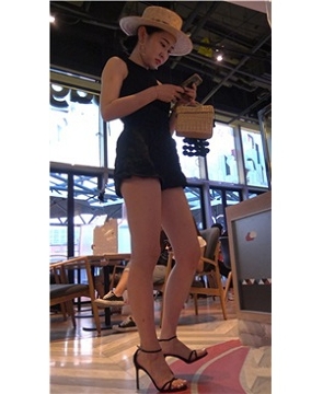 4k-高挑性感长腿美女 [1.91 GB]