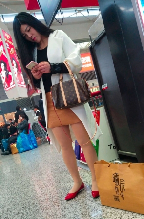 购买票的肉丝美妇