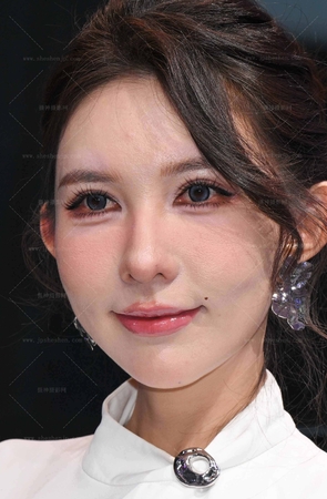 251122-14-174√爱穿肉丝的大网红-小闹