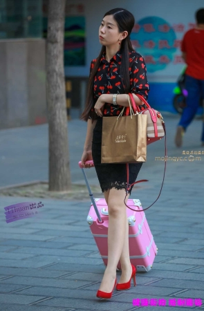 李欢原创——–黑色短裙（15P）