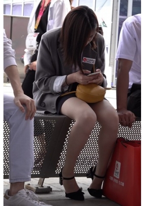 4K – 街拍肉丝袜的推销员小姐姐 [1.43 GB/MP4]