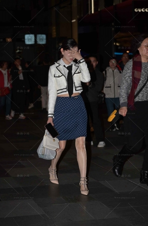 夜拍魅力荧光丝包臀裙朲槭