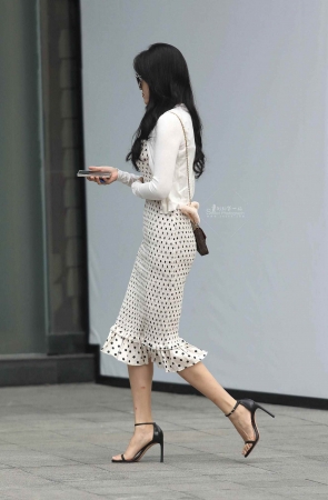 气质街拍高跟shaofu