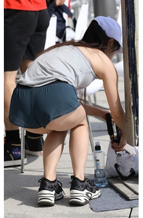 短裤美女(45P)[694M/JPG]