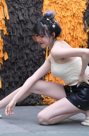 满分美腿小妞！